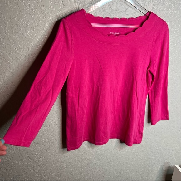 Talbots Pink 3 Quarter Inch Sleeve Top W/Scallop Neck Line - Picture 5 of 5